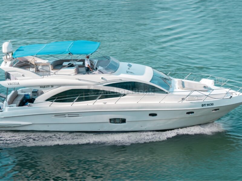 4-6 Hour Birthday Party V 56ft Yacht - Includes: 🚌Transfers, 🎂Cake, 🎈Decorations, 🥂Unlimited Alcohol & Soft Drinks | AnchorsBook Photo 4-6 Hour Birthday Party V 56ft Yacht - Includes: 🚌Transfers, 🎂Cake, 🎈Decorations, 🥂Unlimited Alcohol & Soft Drinks