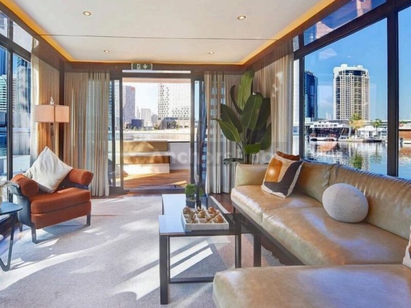 Into The Blue - 60ft Private Houseboat With Jacuzzi For Up To 15 Guests | AnchorsBook Photo Into The Blue - 60ft Private Houseboat With Jacuzzi For Up To 15 Guests