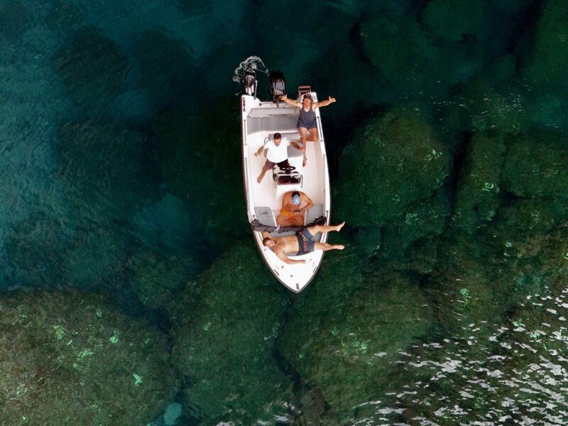 16ft Bareboat Rental In Milos | AnchorsBook Photo 16ft Bareboat Rental In Milos