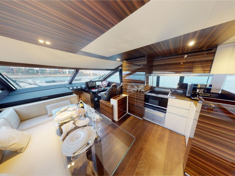 Ferretti 670 - Luxury 5 Stars VIP Private Group Yacht Rental | AnchorsBook Photo Ferretti 670 - Luxury 5 Stars VIP Private Group Yacht Rental