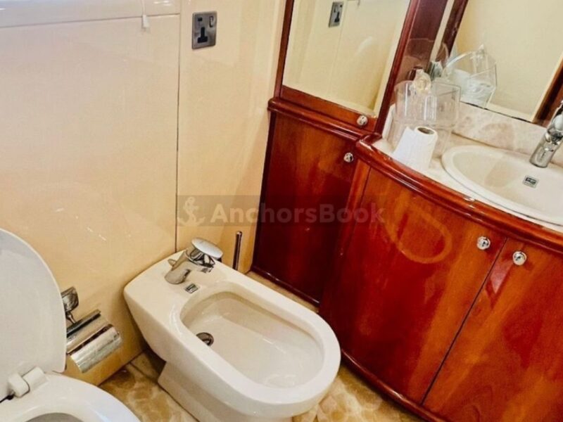 Majesty 70ft – Private Group Yacht Rental | AnchorsBook Photo Majesty 70ft – Private Group Yacht Rental