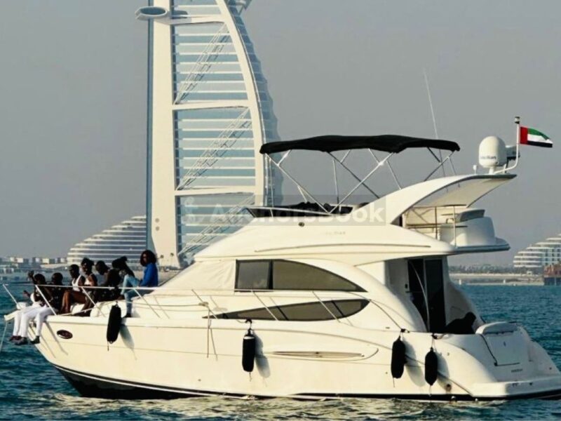 Meridian 45ft – Private Group Yacht Rental | AnchorsBook Photo Meridian 45ft – Private Group Yacht Rental