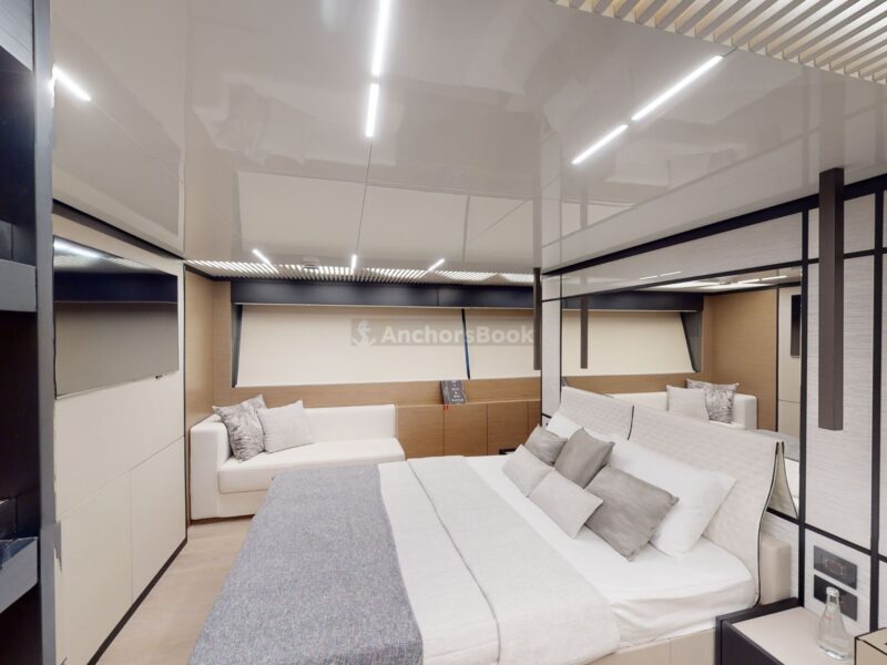 Ferretti 780 - Luxury 5 Stars VIP Private Group Yacht Rental | AnchorsBook Photo Ferretti 780 - Luxury 5 Stars VIP Private Group Yacht Rental