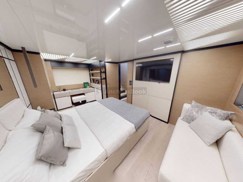 Ferretti 780 - Luxury 5 Stars VIP Private Group Yacht Rental | AnchorsBook Photo Ferretti 780 - Luxury 5 Stars VIP Private Group Yacht Rental