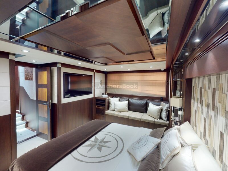 Galleon 780 - Luxury 5 Stars VIP Private Group Yacht Rental | AnchorsBook Photo Galleon 780 - Luxury 5 Stars VIP Private Group Yacht Rental