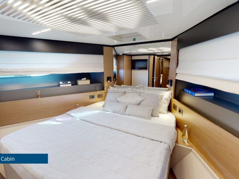 Ferretti 780 - Luxury 5 Stars VIP Private Group Yacht Rental | AnchorsBook Photo Ferretti 780 - Luxury 5 Stars VIP Private Group Yacht Rental