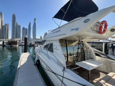 Cranchi 43ft – Private Group Yacht Rental