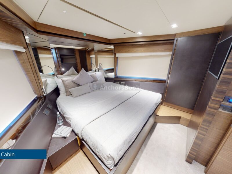 Ferretti 670 - Luxury 5 Stars VIP Private Group Yacht Rental | AnchorsBook Photo Ferretti 670 - Luxury 5 Stars VIP Private Group Yacht Rental