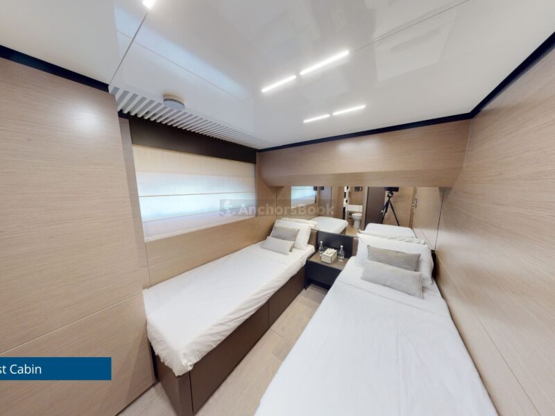 Ferretti 780 - Luxury 5 Stars VIP Private Group Yacht Rental | AnchorsBook Photo Ferretti 780 - Luxury 5 Stars VIP Private Group Yacht Rental