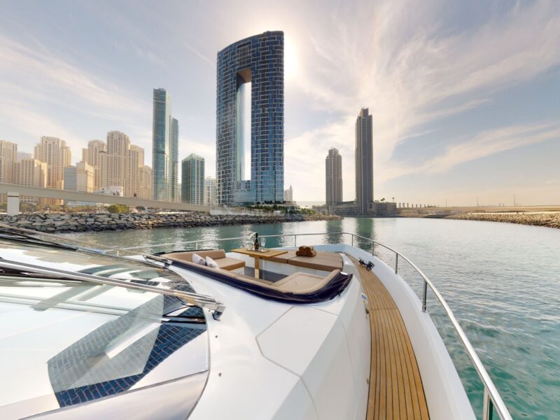 Galleon 780 - Luxury 5 Stars VIP Private Group Yacht Rental | AnchorsBook Photo Galleon 780 - Luxury 5 Stars VIP Private Group Yacht Rental