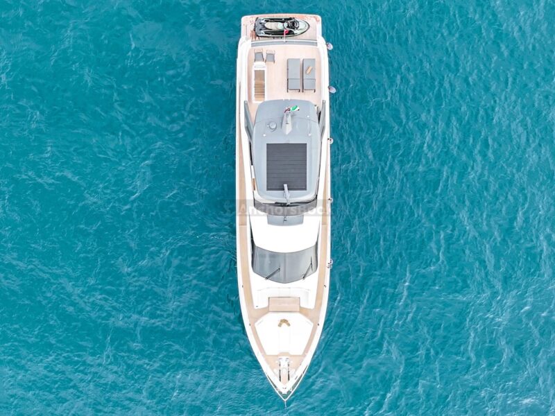Ferretti 780 - Luxury 5 Stars VIP Private Group Yacht Rental | AnchorsBook Photo Ferretti 780 - Luxury 5 Stars VIP Private Group Yacht Rental