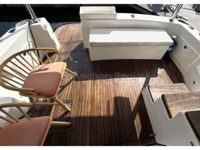 Dubai Private Yacht Charter – 2024 Build Year 52ft Luxury Yacht – 17 PAX | AnchorsBook Photo Riviera 48ft – Private Group Yacht Rental