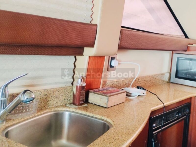 Meridian 45ft – Private Group Yacht Rental | AnchorsBook Photo Meridian 45ft – Private Group Yacht Rental