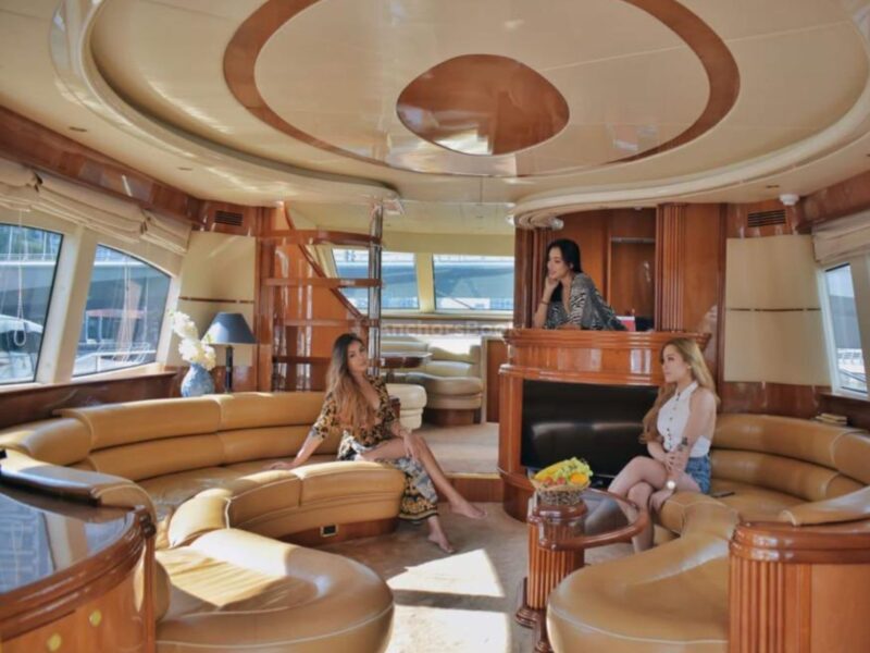 Azimut 80ft – Private Group Yacht Rental | AnchorsBook Photo Azimut 80ft – Private Group Yacht Rental