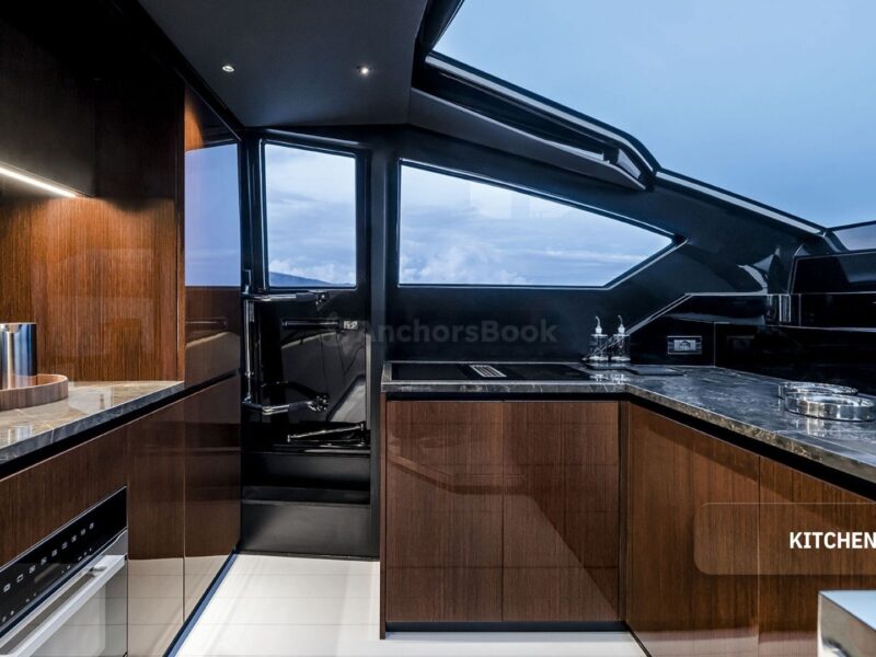 Riva 82 - Luxury 5 Stars VIP Private Group Yacht Rental | AnchorsBook Photo Riva 82 - Luxury 5 Stars VIP Private Group Yacht Rental