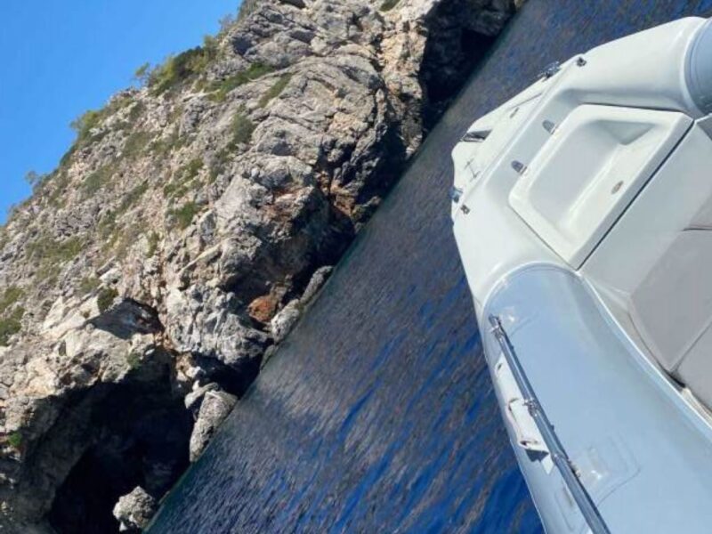 Marvel 960 33ft – The Ultimate Aegean Experience (4+ Hour Rental) | AnchorsBook Photo Marvel 960 33ft – The Ultimate Aegean Experience (4+ Hour Rental)