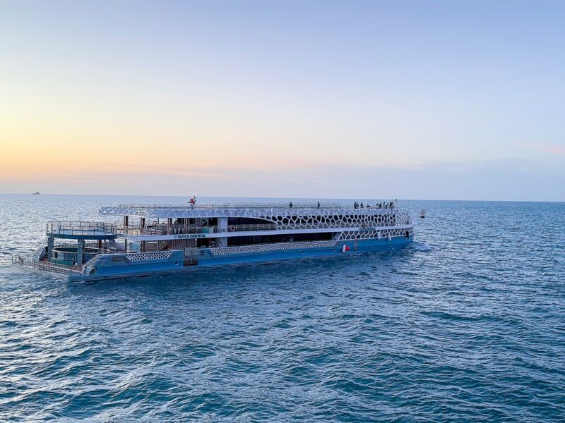 Private 155ft Mega Yacht | For Up To 500PAX Guests | AnchorsBook Photo Private 155ft Mega Yacht | For Up To 500PAX Guests