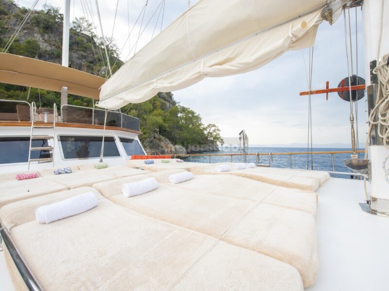 Afilli 78ft - Yacht Charter In Fethiye, Muğla, Türkiye | AnchorsBook Photo Afilli 78ft - Yacht Charter In Fethiye, Muğla, Türkiye