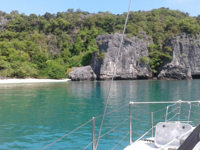 Sailing Catamaran In Samui - Thailand | AnchorsBook Photo Sailing Catamaran In Samui - Thailand