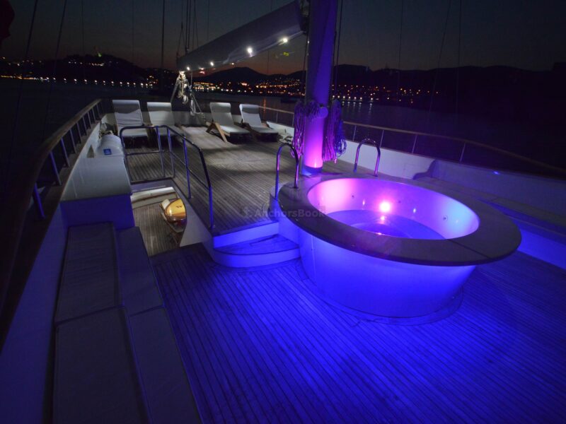 Gül Sultan - Luxury Full Week Private Yacht Charter | AnchorsBook Photo Gül Sultan - Luxury Full Week Private Yacht Charter