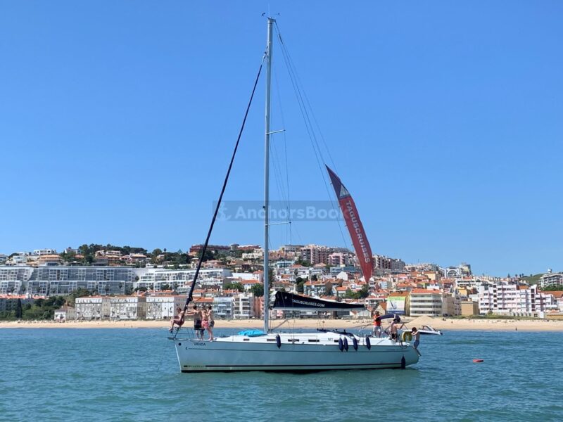 4 hour private sailboat tour | AnchorsBook Photo 4 hour private sailboat tour