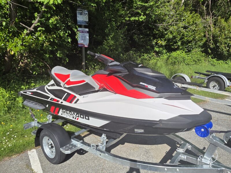 Perfect Jet ski Wake 155h.p. for rent on whole day or week | AnchorsBook Photo Perfect Jet ski Wake 155h.p. for rent on whole day or week
