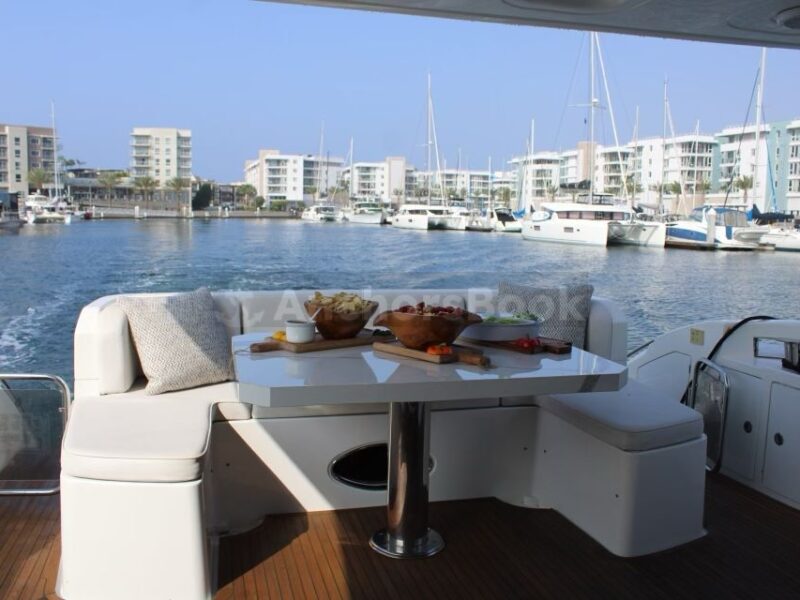 65’ AZIMUT / PRINCESS | AnchorsBook Photo 65’ AZIMUT / PRINCESS