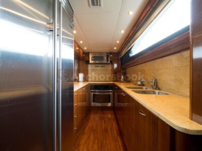 65'ft HATTERAS / FAMILY HATTERS