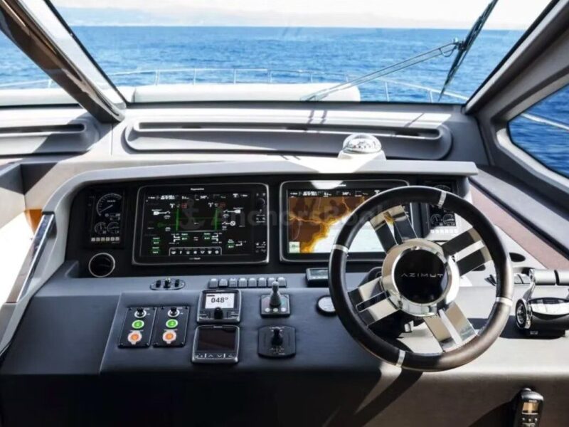 65’ AZIMUT / PRINCESS | AnchorsBook Photo 65’ AZIMUT / PRINCESS