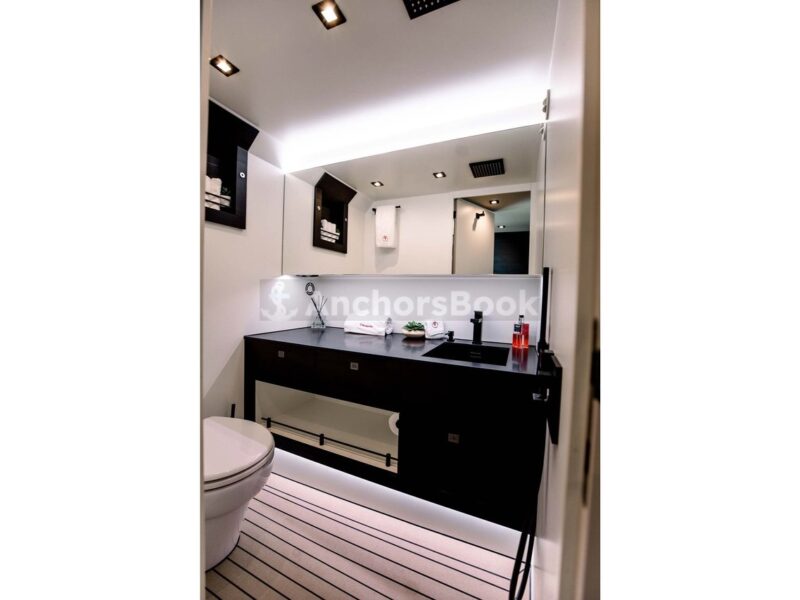 İstanbul Private Yacht | AnchorsBook Photo İstanbul Private Yacht