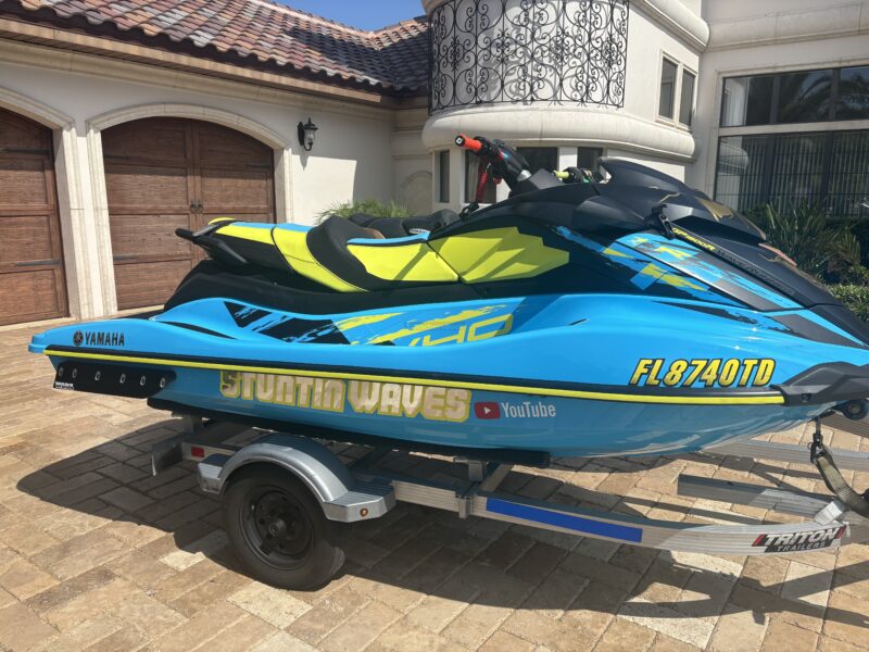 GP 1800r wave-runner rentals | AnchorsBook Photo GP 1800r wave-runner rentals