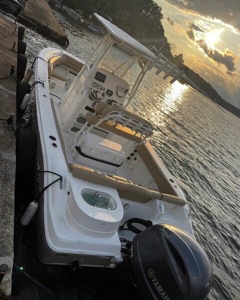 Fun & Spacious 23ft Nautic Star NY/NJ | AnchorsBook Photo Fun & Spacious 23ft Nautic Star NY/NJ