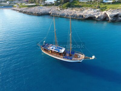 Mediterranean Diamond | AnchorsBook Photo San Antonio II