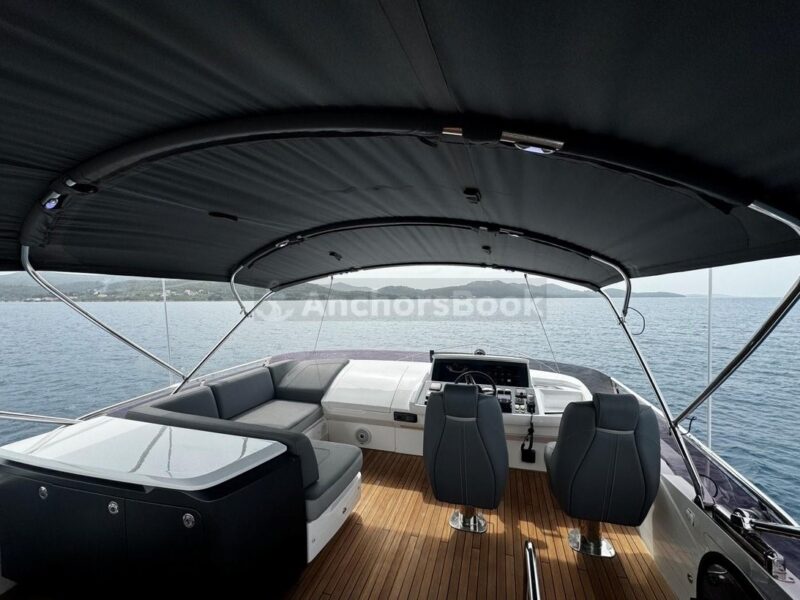 LUXRY YACHT TOUR | AnchorsBook Photo LUXRY YACHT TOUR