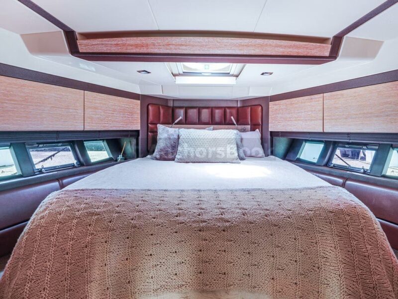 65’ AZIMUT / PRINCESS | AnchorsBook Photo 65’ AZIMUT / PRINCESS