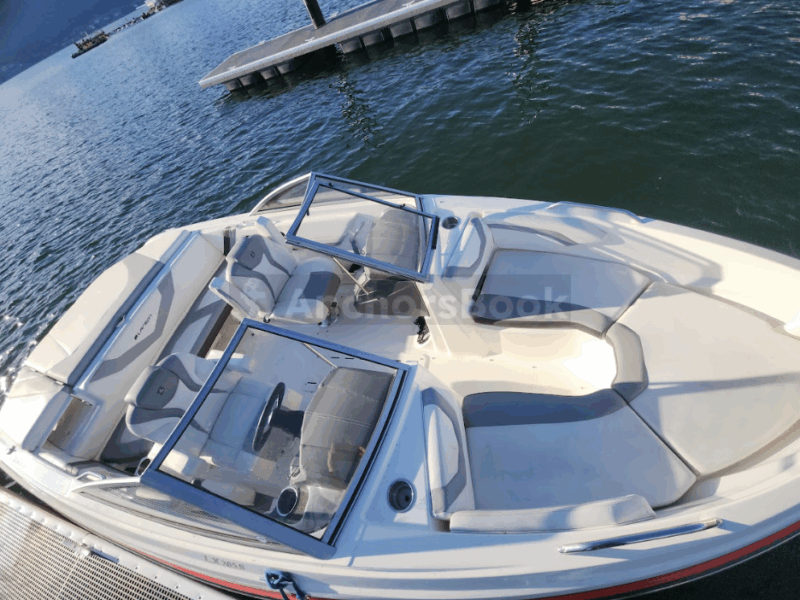 8 PASSENGER SPEEDBOAT | AnchorsBook Photo 8 PASSENGER SPEEDBOAT
