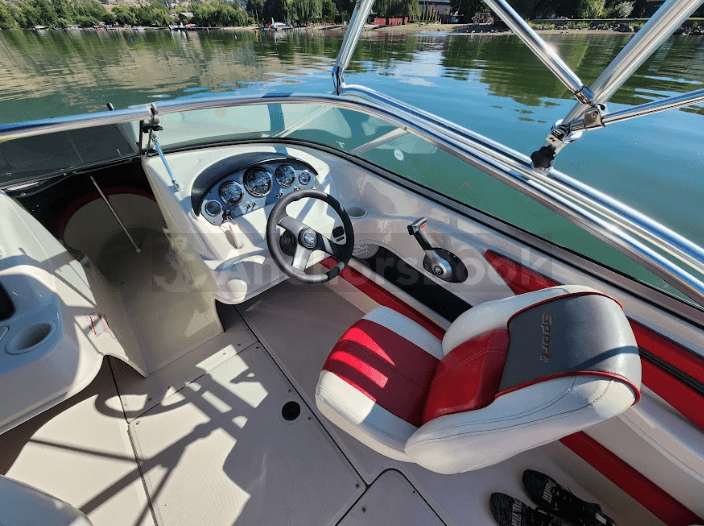 10 PASSENGER SPEEDBOAT | AnchorsBook Photo 10 PASSENGER SPEEDBOAT