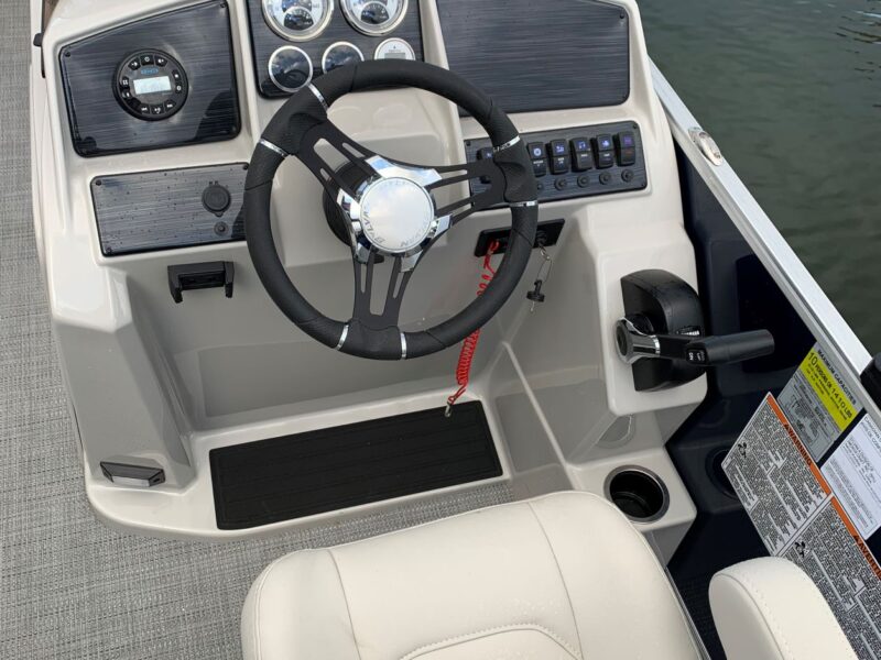 10 PASSENGER PONTOON | AnchorsBook Photo 10 PASSENGER PONTOON