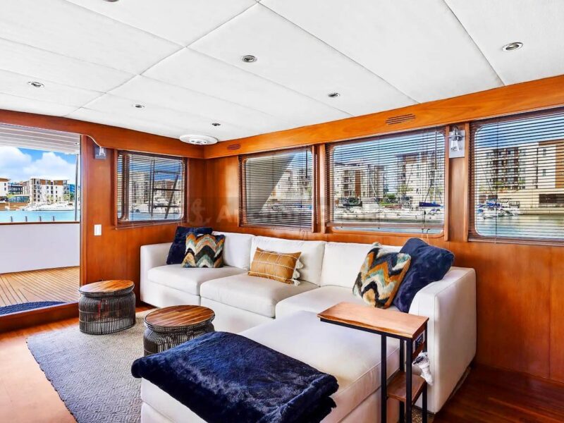 60'ft Carver In Marina del Rey, CA | AnchorsBook Photo 60'ft Carver In Marina del Rey, CA