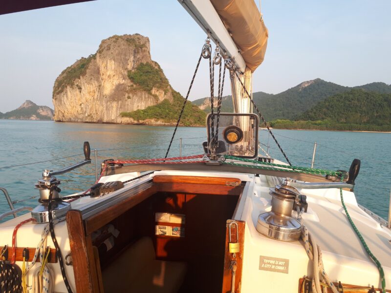 30ft Sailing Yacht in Ko Samui | AnchorsBook Photo 30ft Sailing Yacht in Ko Samui