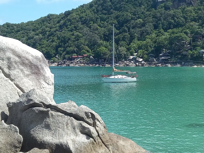 30ft Sailing Yacht in Ko Samui | AnchorsBook Photo 30ft Sailing Yacht in Ko Samui