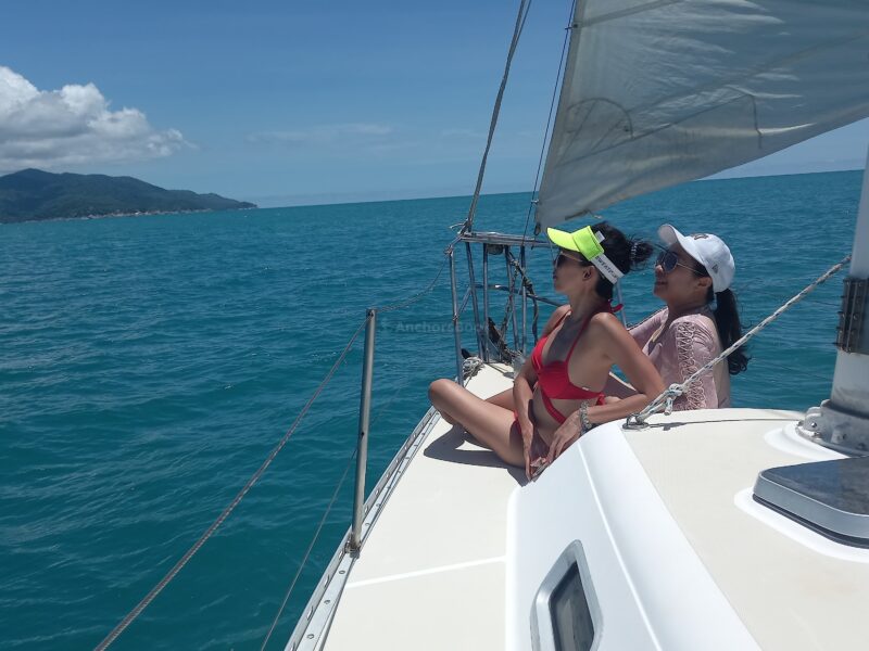 30ft Sailing Yacht in Ko Samui | AnchorsBook Photo 30ft Sailing Yacht in Ko Samui