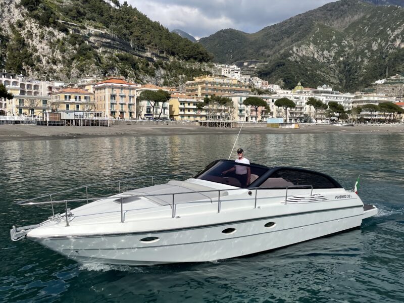 Pershing 33ft - 7 Hour Yacht Charter on the Amalfi Coast | AnchorsBook Photo Pershing 33ft - 7 Hour Yacht Charter on the Amalfi Coast