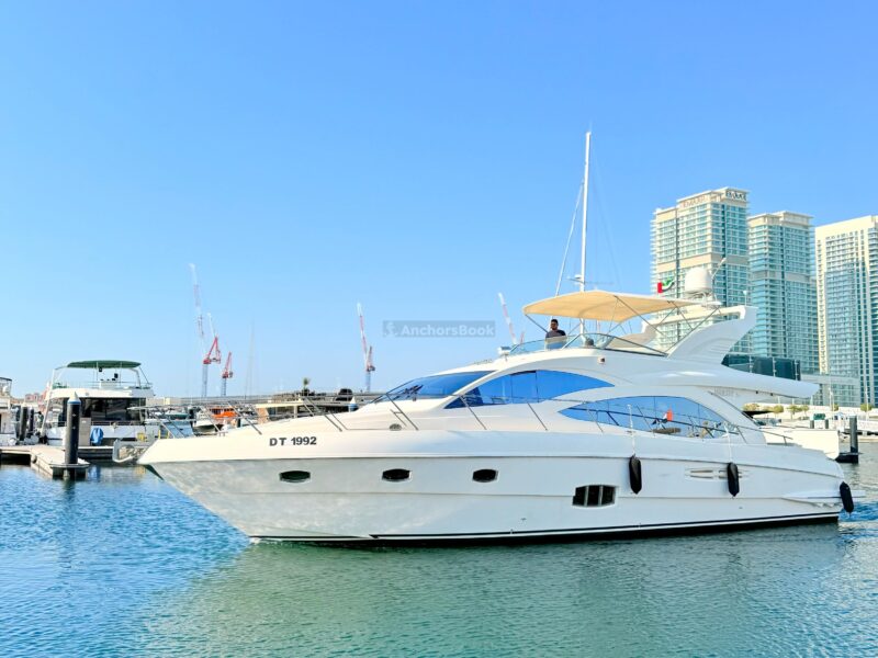 Luxury yacht charter Majesty 56 | AnchorsBook Photo Luxury yacht charter Majesty 56