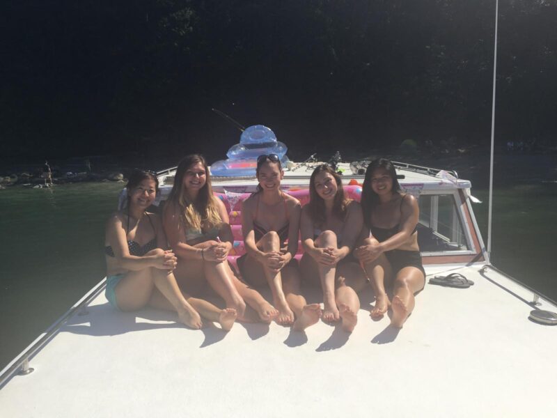 Beautiful 40 Foot Monk McQueen | AnchorsBook Photo Beautiful 40 Foot Monk McQueen